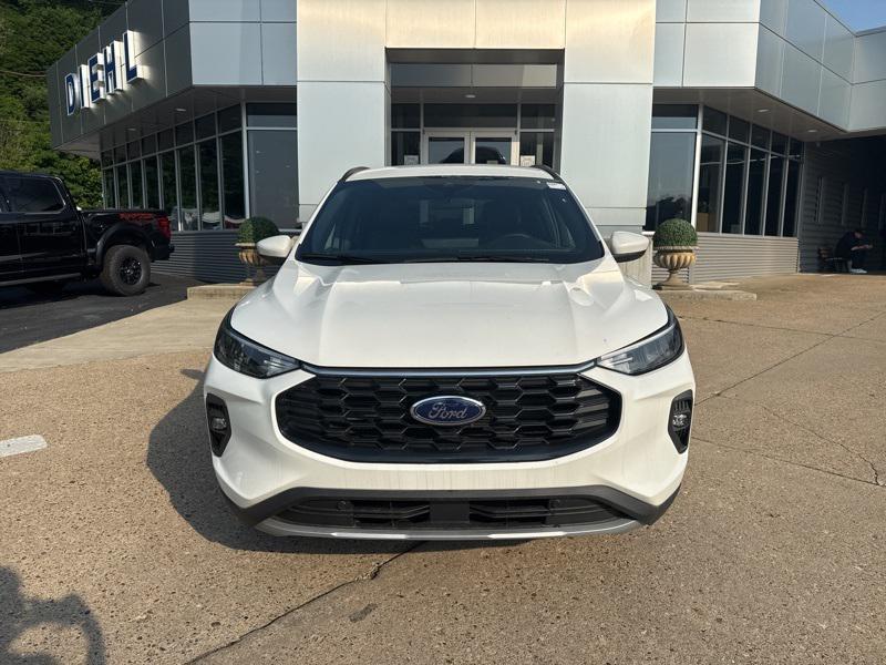 new 2025 Ford Escape car, priced at $30,112