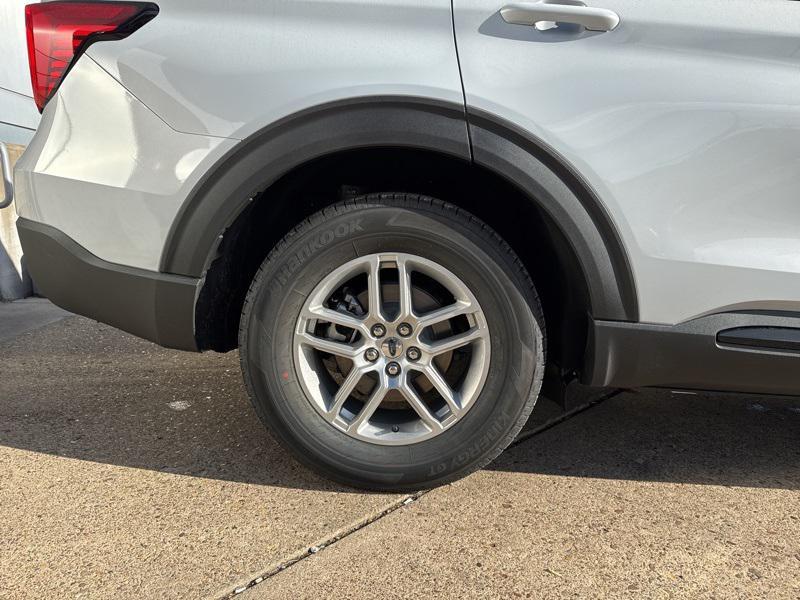 new 2026 Ford Explorer car, priced at $40,295