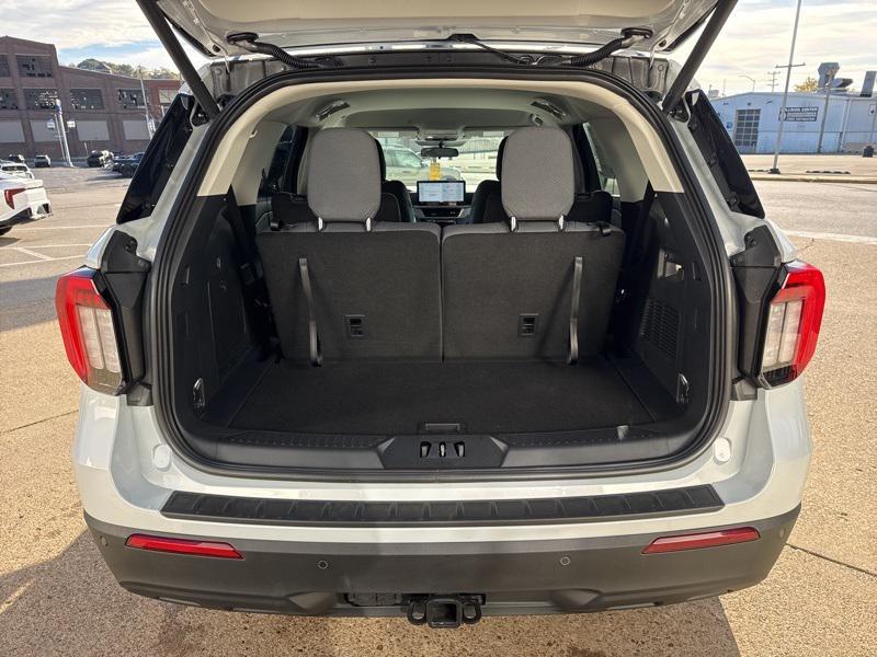 new 2026 Ford Explorer car, priced at $40,295