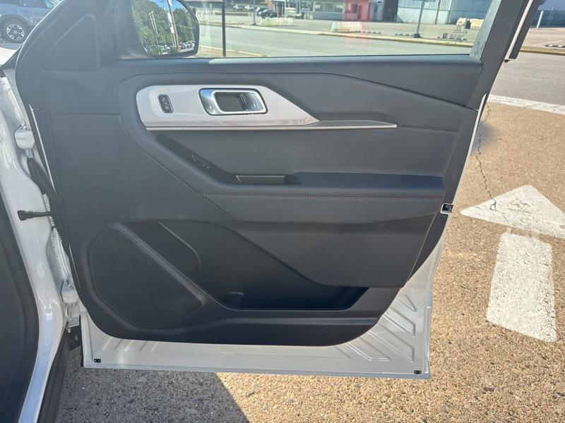 new 2025 Ford Explorer car, priced at $41,488