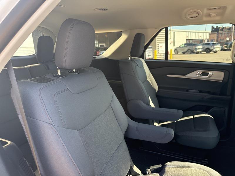 new 2025 Ford Explorer car, priced at $41,488