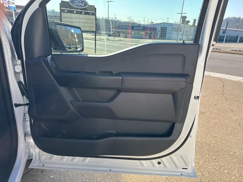 new 2025 Ford F-150 car, priced at $46,158