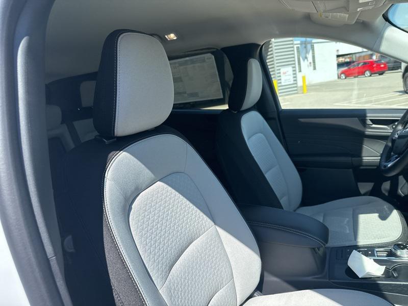 new 2025 Ford Escape car, priced at $27,070
