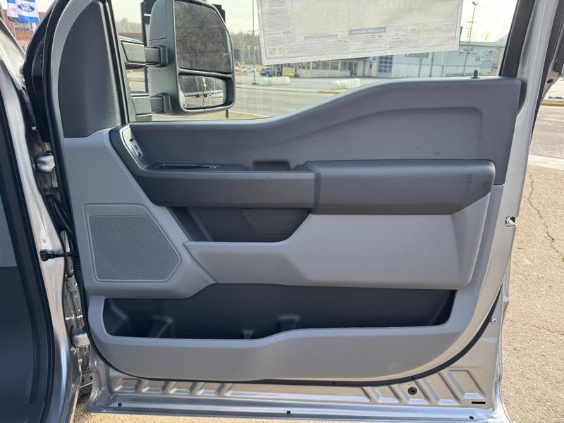 new 2024 Ford F-350 car, priced at $47,457