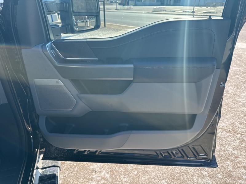 new 2024 Ford F-150 car, priced at $52,000