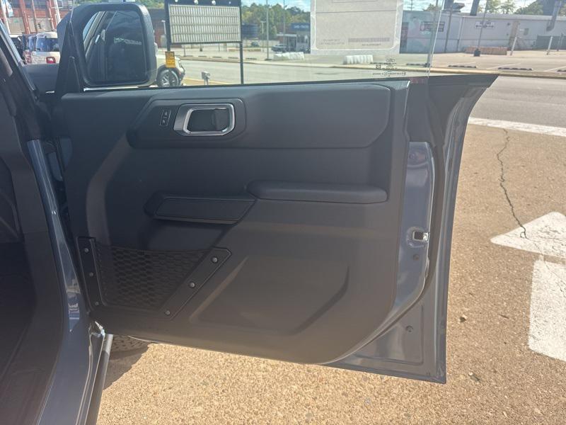 new 2025 Ford Bronco car, priced at $60,760