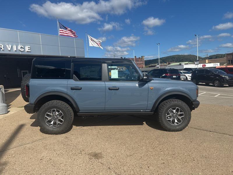 new 2025 Ford Bronco car, priced at $60,760