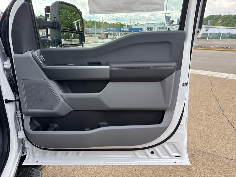 new 2025 Ford F-350 car, priced at $50,607