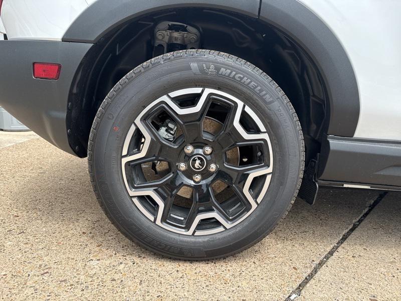 new 2025 Ford Bronco Sport car, priced at $37,566