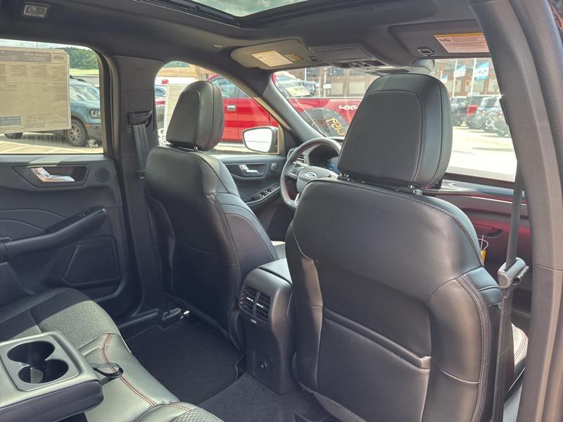 new 2025 Ford Escape car, priced at $34,264