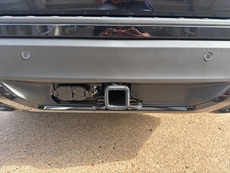 new 2025 Ford Explorer car, priced at $49,932