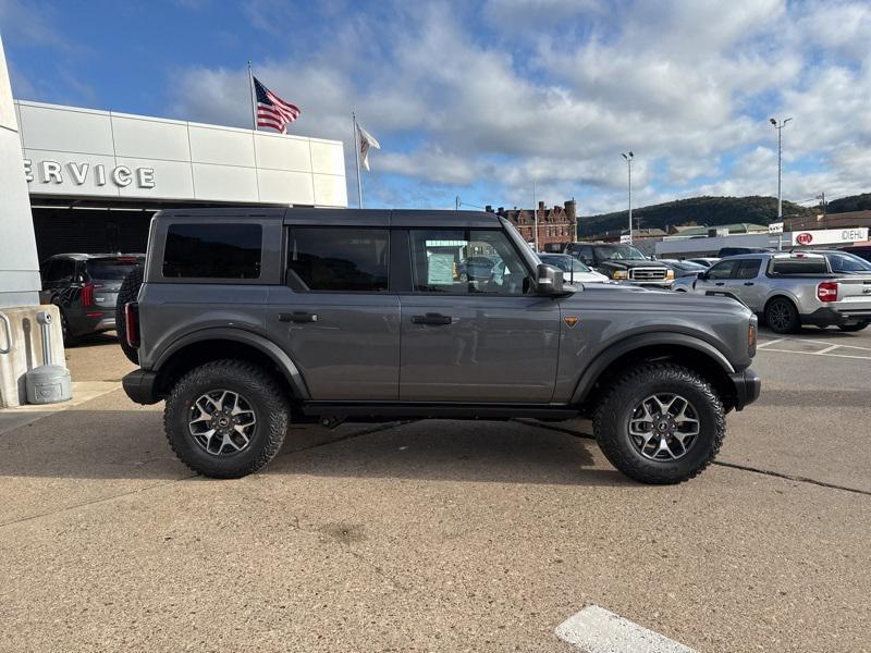 new 2025 Ford Bronco car, priced at $62,035
