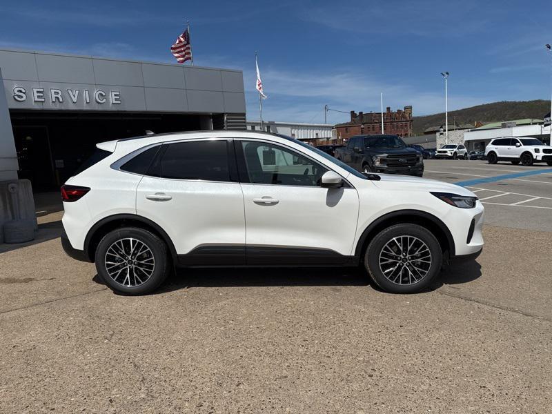 new 2025 Ford Escape PHEV car, priced at $30,437