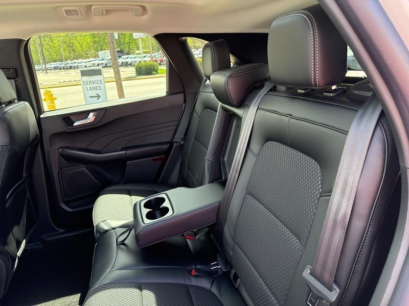 new 2025 Ford Escape PHEV car, priced at $30,437