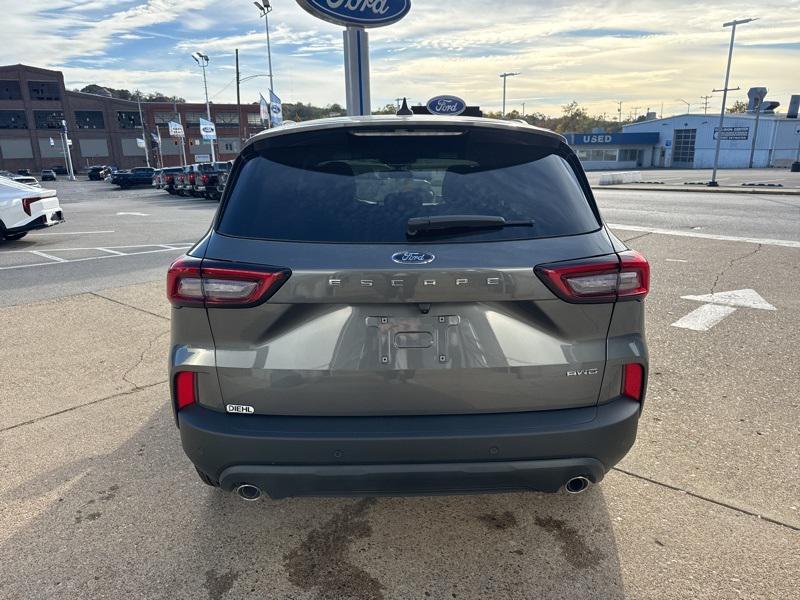 new 2025 Ford Escape car, priced at $27,631