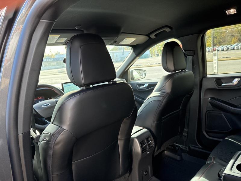new 2025 Ford Escape car, priced at $27,631