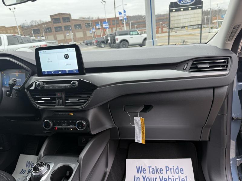 new 2025 Ford Escape car, priced at $25,179