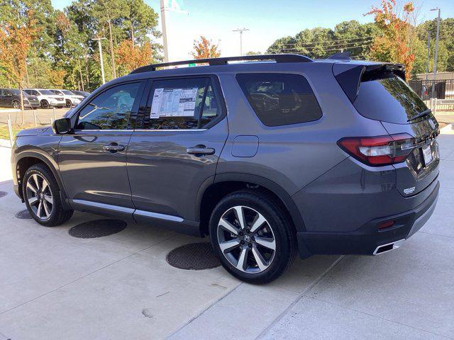 new 2025 Honda Pilot car, priced at $48,895