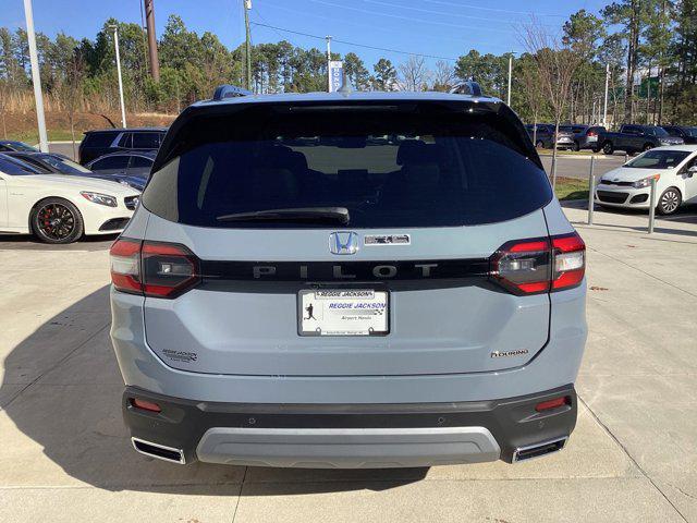 new 2025 Honda Pilot car, priced at $53,650