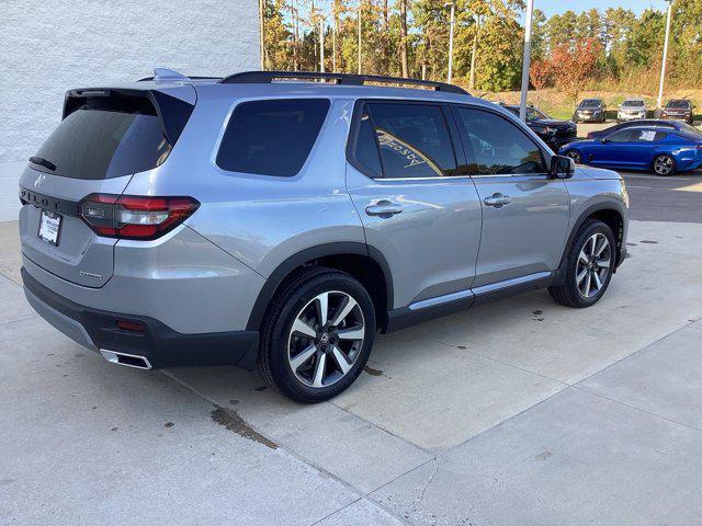 new 2025 Honda Pilot car, priced at $49,885