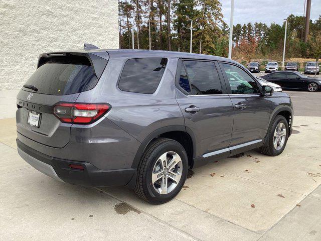 new 2025 Honda Pilot car, priced at $47,050