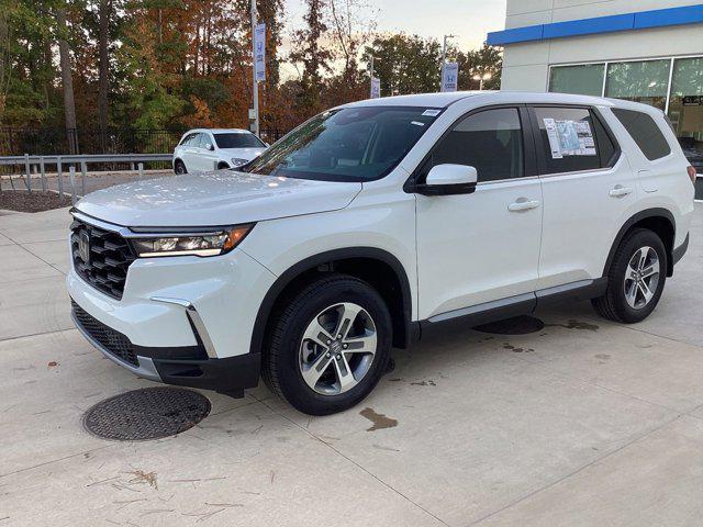 new 2025 Honda Pilot car, priced at $46,080