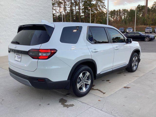 new 2025 Honda Pilot car, priced at $46,080