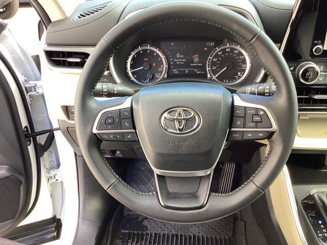 used 2023 Toyota Highlander car, priced at $39,563