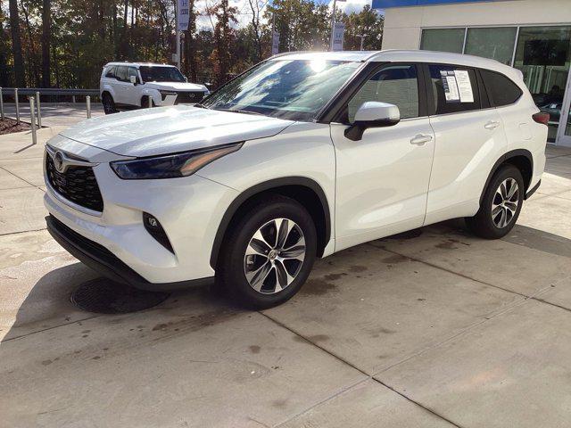 used 2023 Toyota Highlander car, priced at $39,563