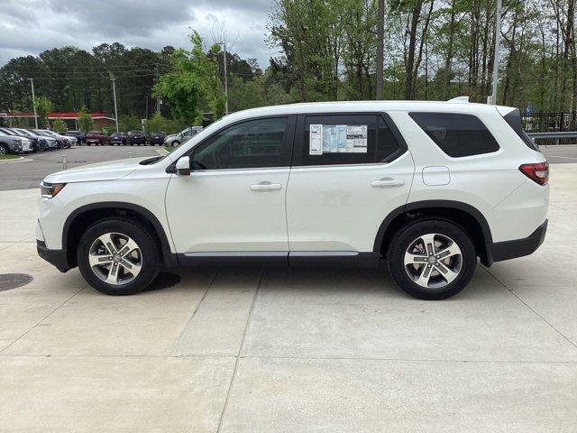 new 2025 Honda Pilot car, priced at $45,050