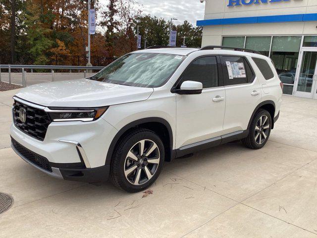 new 2025 Honda Pilot car, priced at $52,440