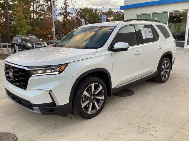 new 2025 Honda Pilot car, priced at $55,920