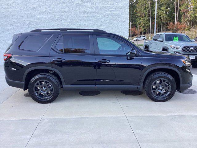 new 2025 Honda Pilot car, priced at $50,795