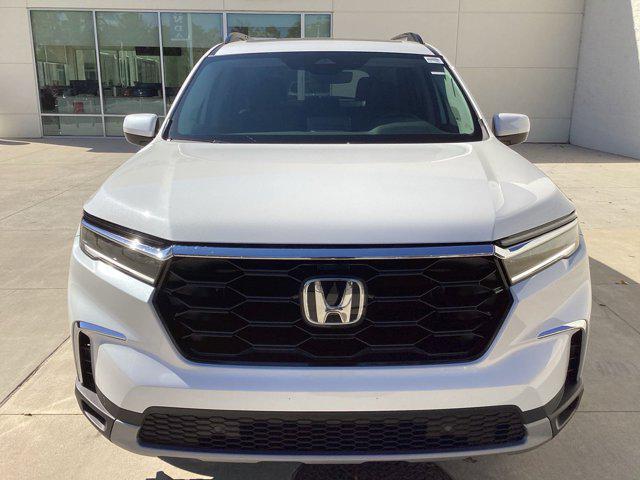 new 2025 Honda Pilot car, priced at $53,170