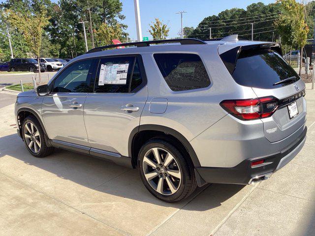 new 2025 Honda Pilot car, priced at $48,895