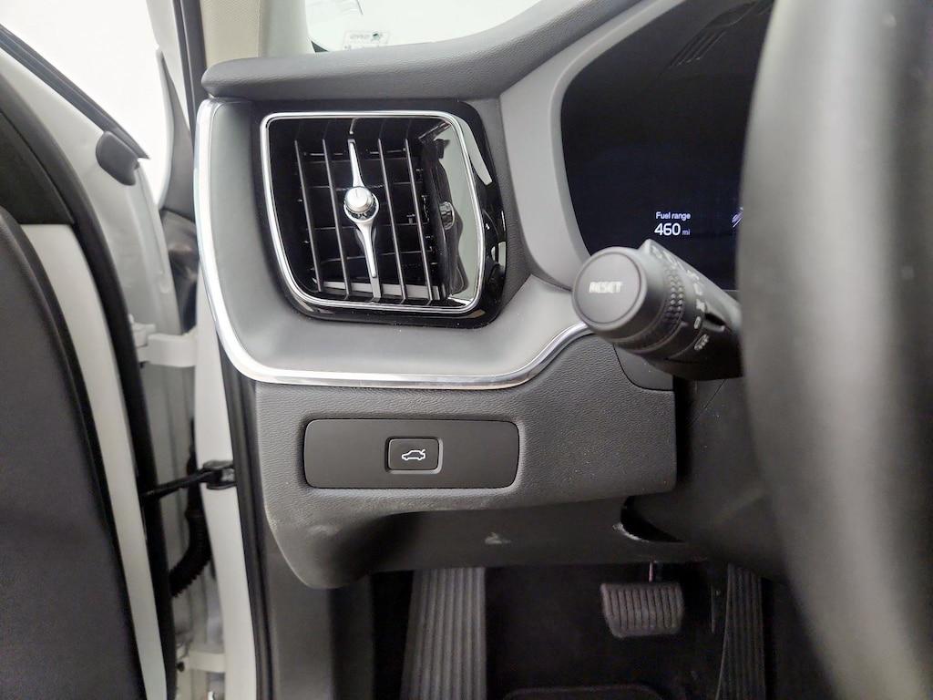 used 2025 Volvo XC60 car, priced at $32,998