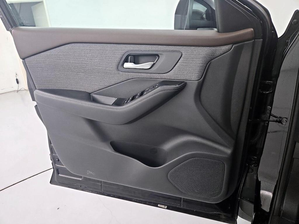 used 2023 Nissan Rogue car, priced at $24,998