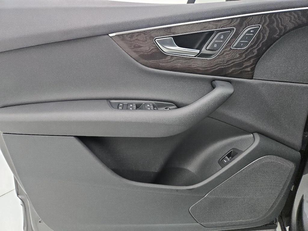 used 2021 Audi Q7 car, priced at $29,998