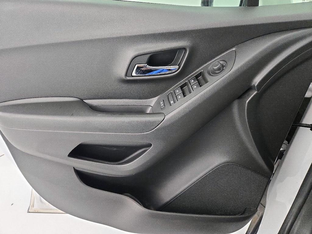 used 2021 Chevrolet Trax car, priced at $17,998