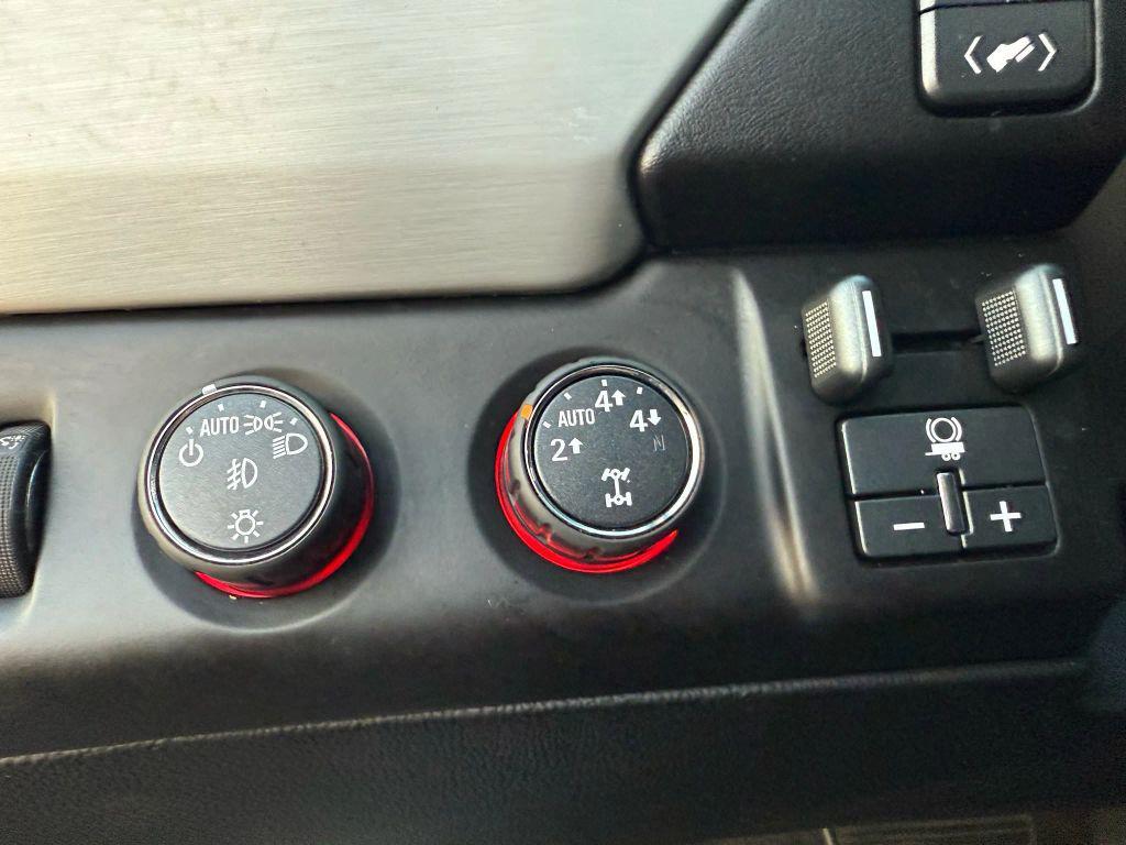 used 2015 GMC Yukon car, priced at $20,995