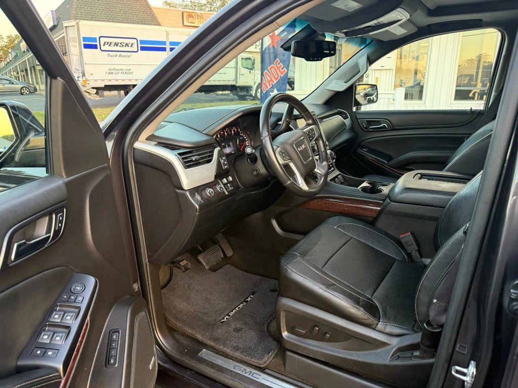 used 2015 GMC Yukon car, priced at $20,995
