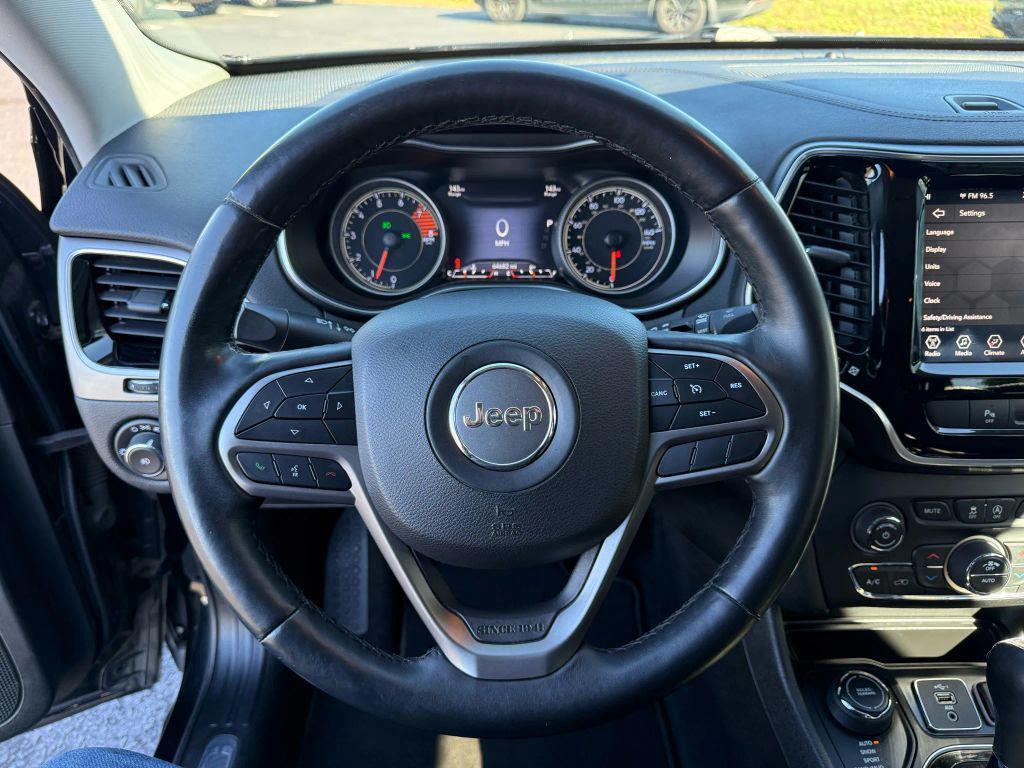 used 2019 Jeep Cherokee car, priced at $18,495