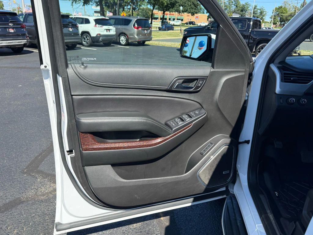 used 2019 GMC Yukon XL car, priced at $27,495
