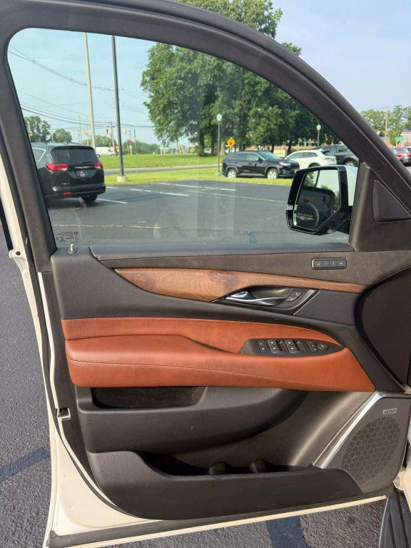 used 2019 Cadillac Escalade car, priced at $29,995