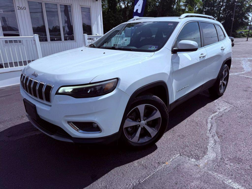 used 2019 Jeep Cherokee car, priced at $17,495