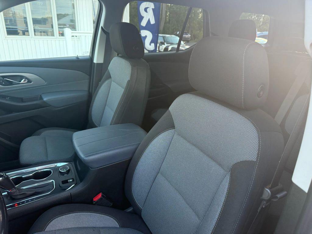 used 2020 Chevrolet Traverse car, priced at $16,995