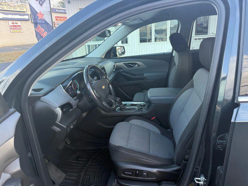 used 2020 Chevrolet Traverse car, priced at $16,995