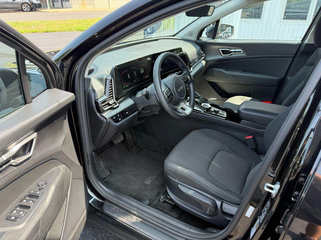 used 2023 Kia Sportage Hybrid car, priced at $25,995