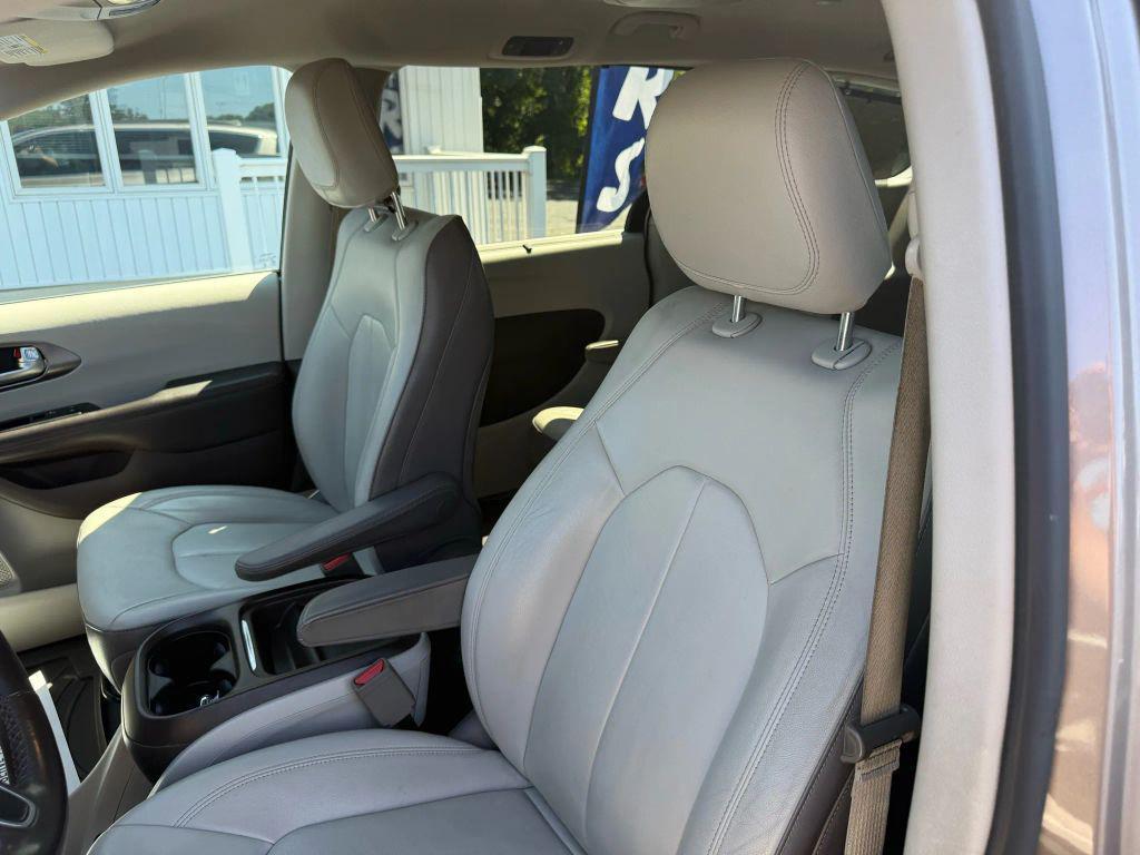 used 2017 Chrysler Pacifica car, priced at $15,495
