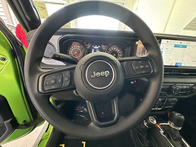 new 2025 Jeep Wrangler car, priced at $41,234